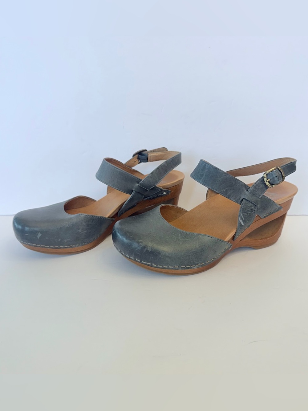 Bundle of Dansko Taci waxy calf leather Mary Jane clogs, black, brown, blue, 37 - Picture 7 of 10